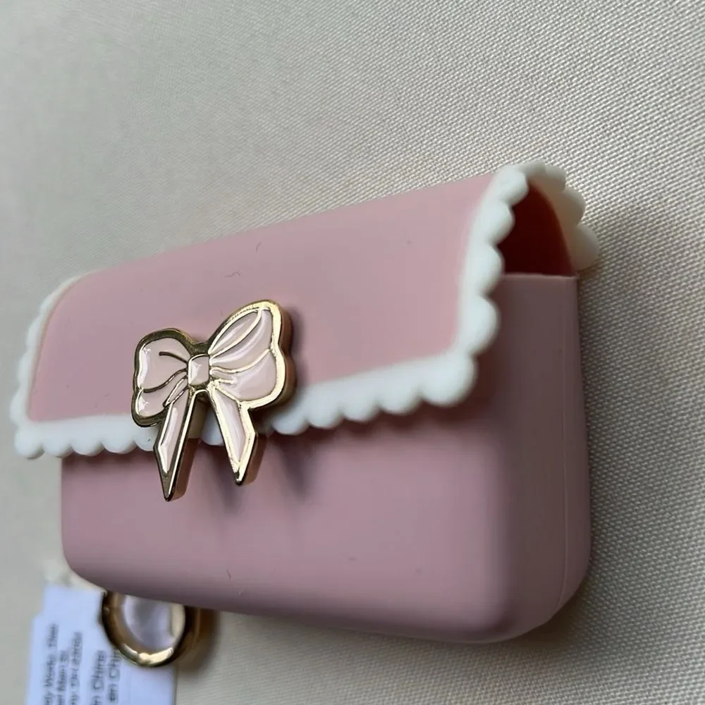 Bath & Body Works Pink Scalloped Bow Snap Case for Hand Sanitizer - Picture 6 of 10